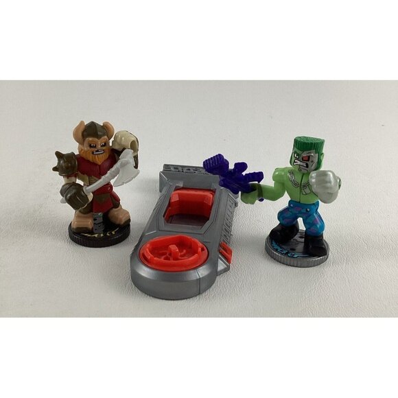 Akedo Ultimate Arcade Warrior Axel Toxinator Action Figure Fighting Game Toy Lot - Picture 1 of 6